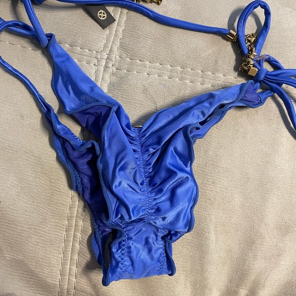 Vix blue side tie and triangle top bikini new 4th of July bikini - Picture 4 of 5